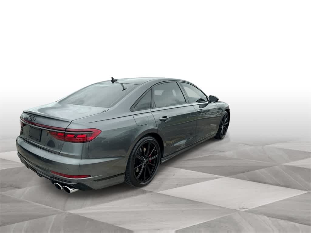 Thumbnail: 2023 Audi S8 - 8