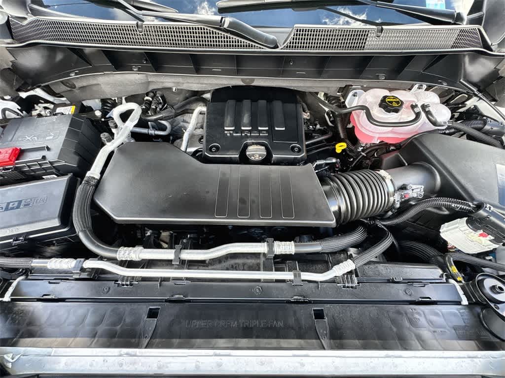 Thumbnail: 2026 Chevrolet Silverado 1500 - 12