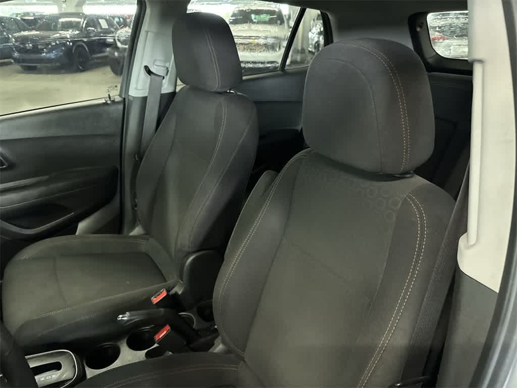 Thumbnail: 2020 Chevrolet Trax - 13