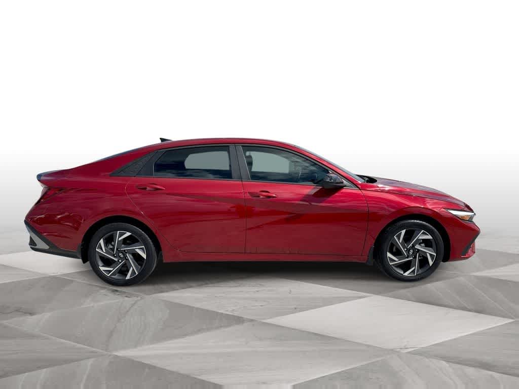Thumbnail: 2025 Hyundai Elantra - 9