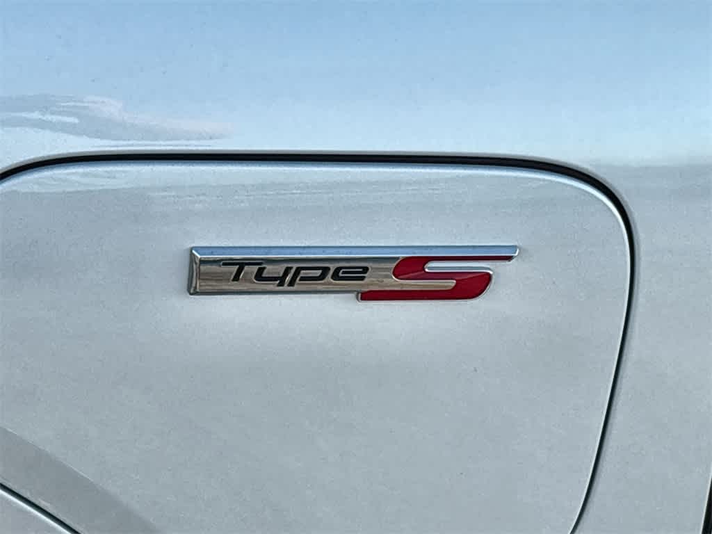 Thumbnail: 2024 Acura ZDX - 10