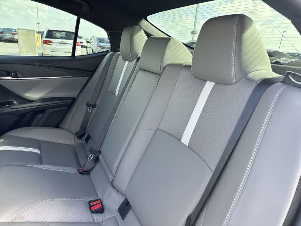 Thumbnail: 2025 Toyota Camry - 21