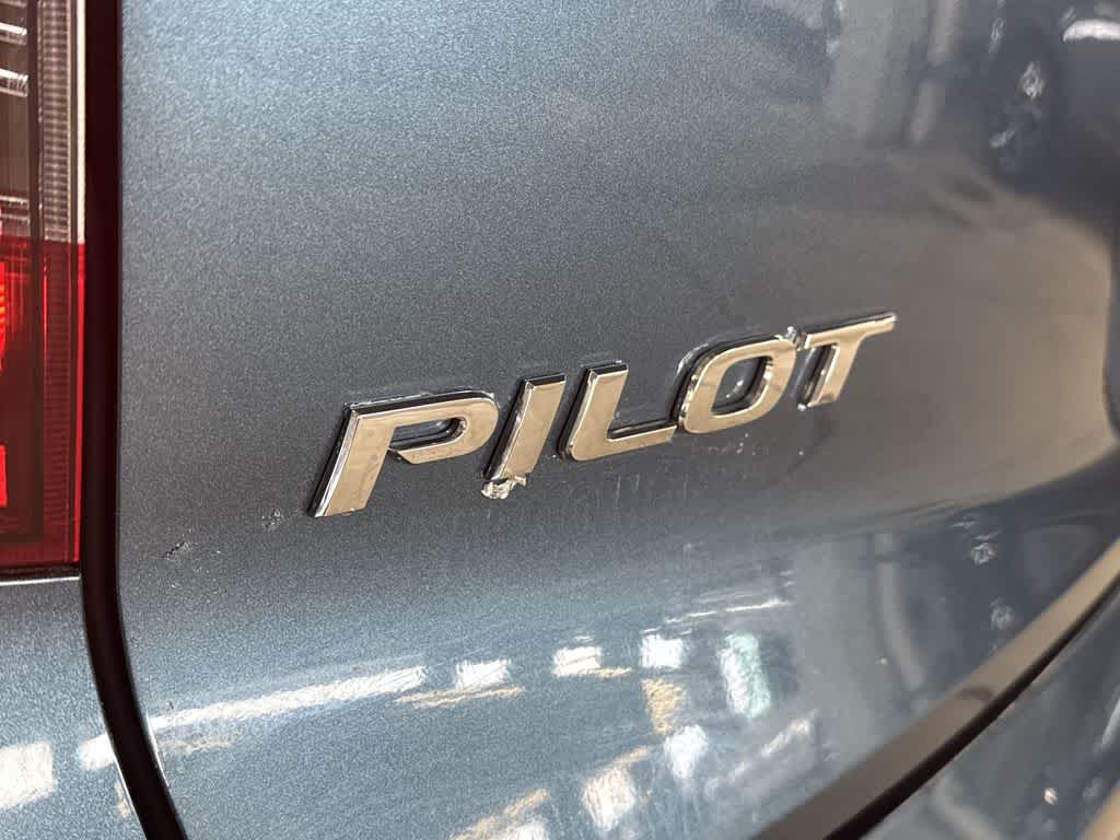 Thumbnail: 2019 Honda Pilot - 11