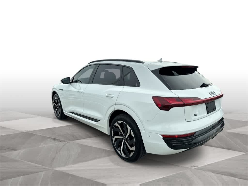 Thumbnail: 2024 Audi Q8 e-tron - 6