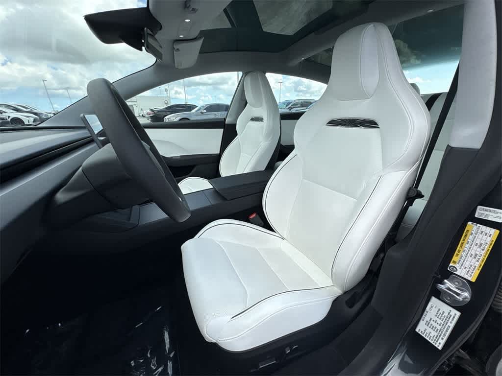 Thumbnail: 2025 Tesla Model 3 - 13