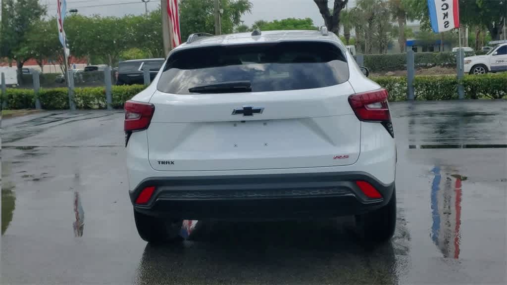 Thumbnail: 2024 Chevrolet Trax - 7