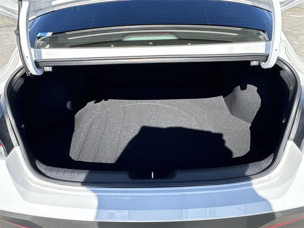 Thumbnail: 2024 Hyundai Elantra - 24