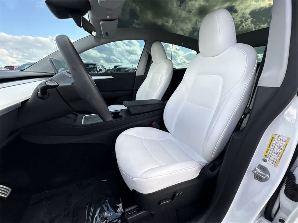 Thumbnail: 2024 Tesla Model Y - 13