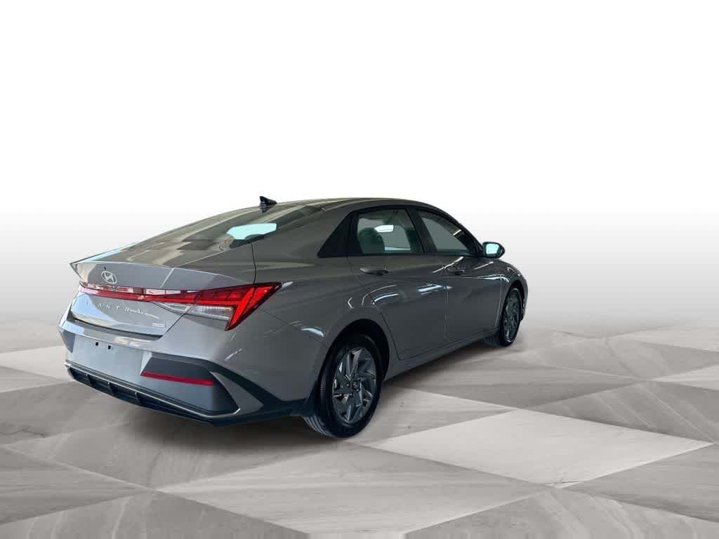 Thumbnail: 2025 Hyundai Elantra - 8