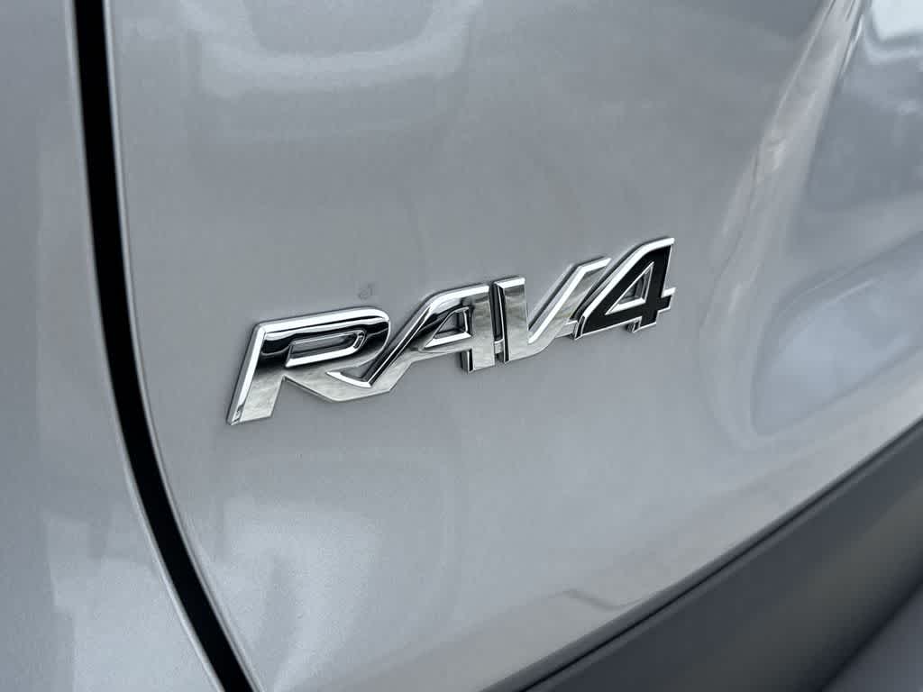 Thumbnail: 2025 Toyota RAV4 - 11