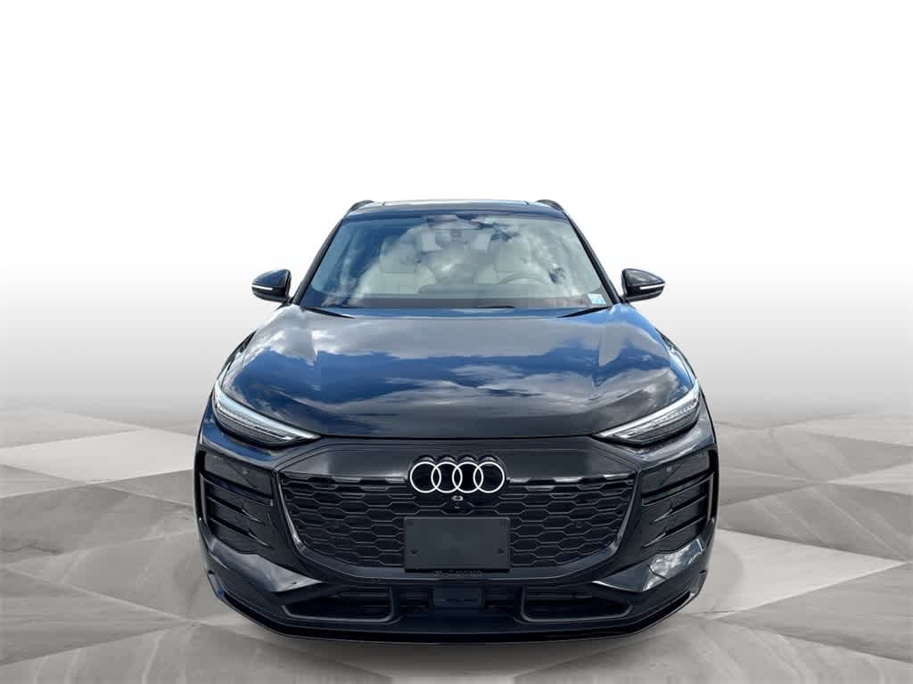 Thumbnail: 2025 Audi Q6 e-tron - 3
