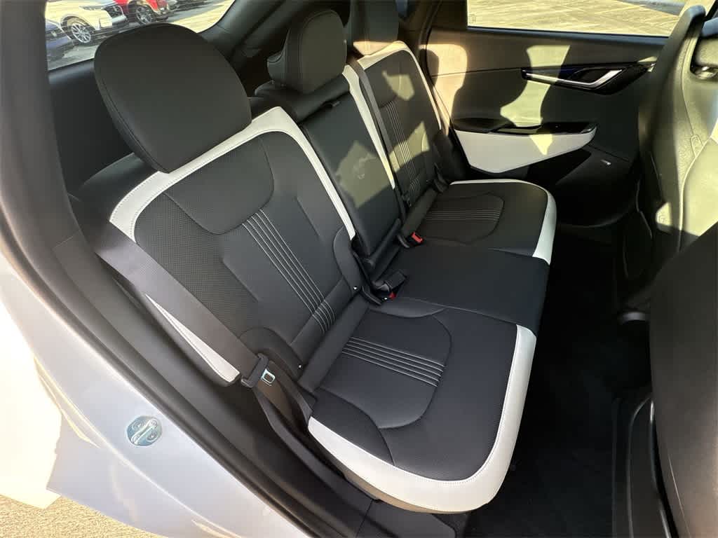 Thumbnail: 2024 Kia EV6 - 25