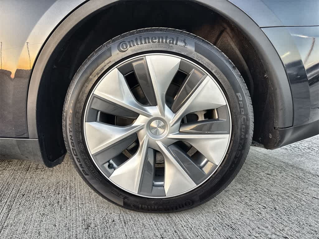 Thumbnail: 2024 Tesla Model Y - 11