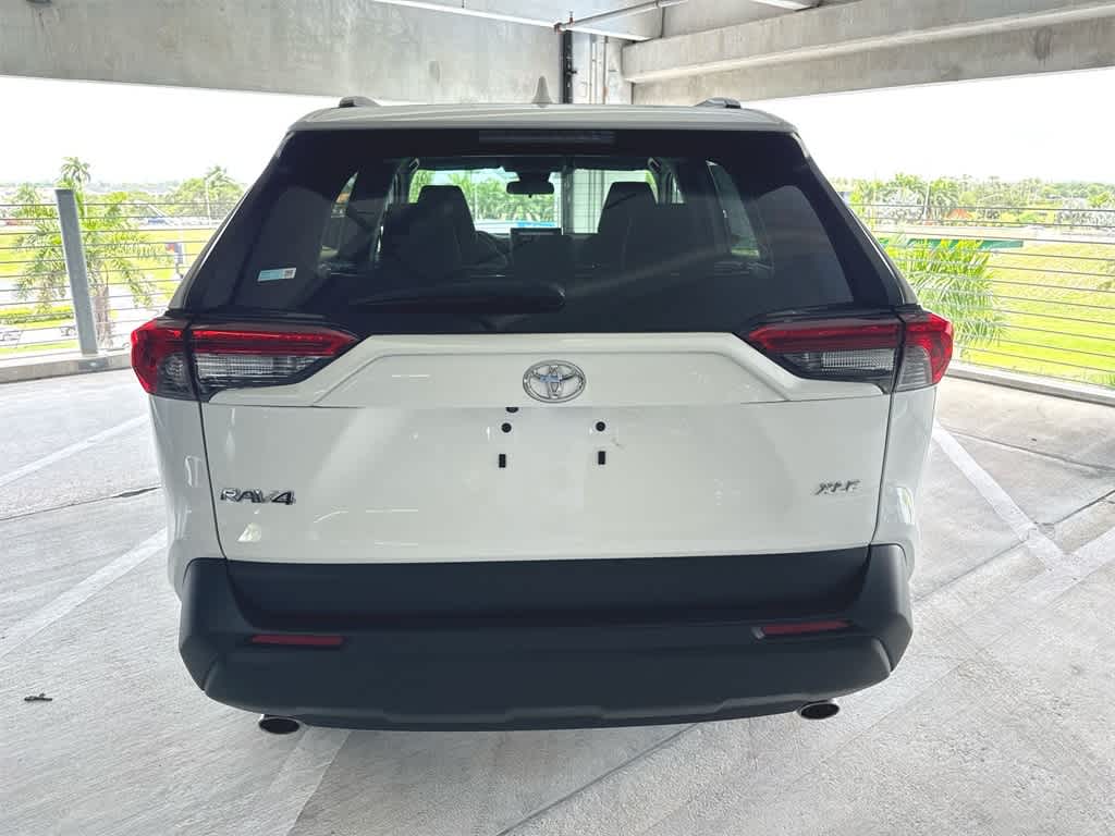 2024 Toyota RAV4 XLE 5