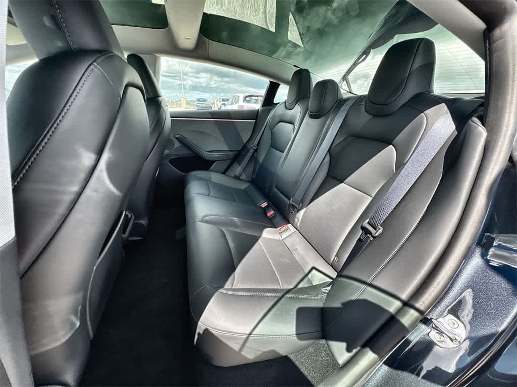 Thumbnail: 2025 Tesla Model 3 - 21