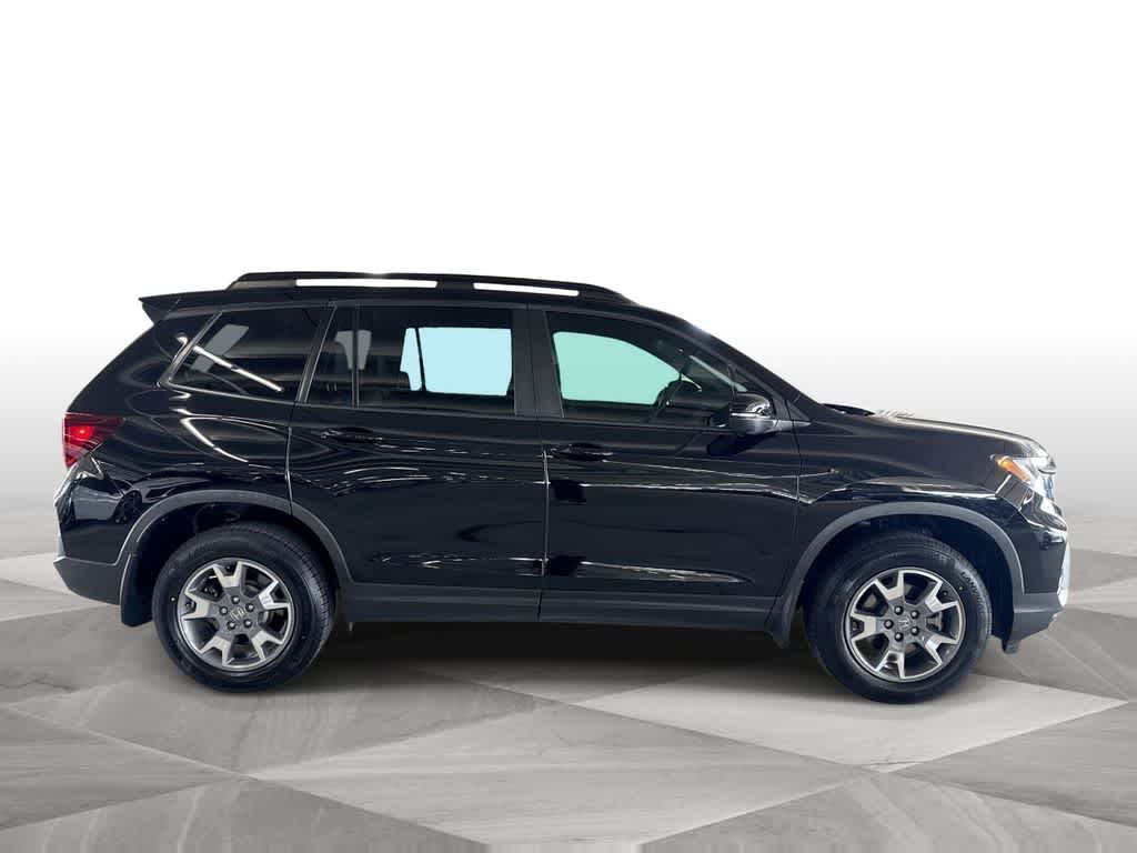 Thumbnail: 2023 Honda Passport - 9