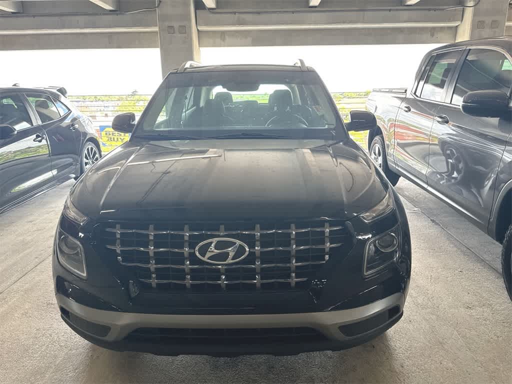 2024 Hyundai Venue SEL 3