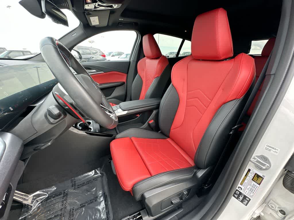 Thumbnail: 2025 BMW X2 - 13