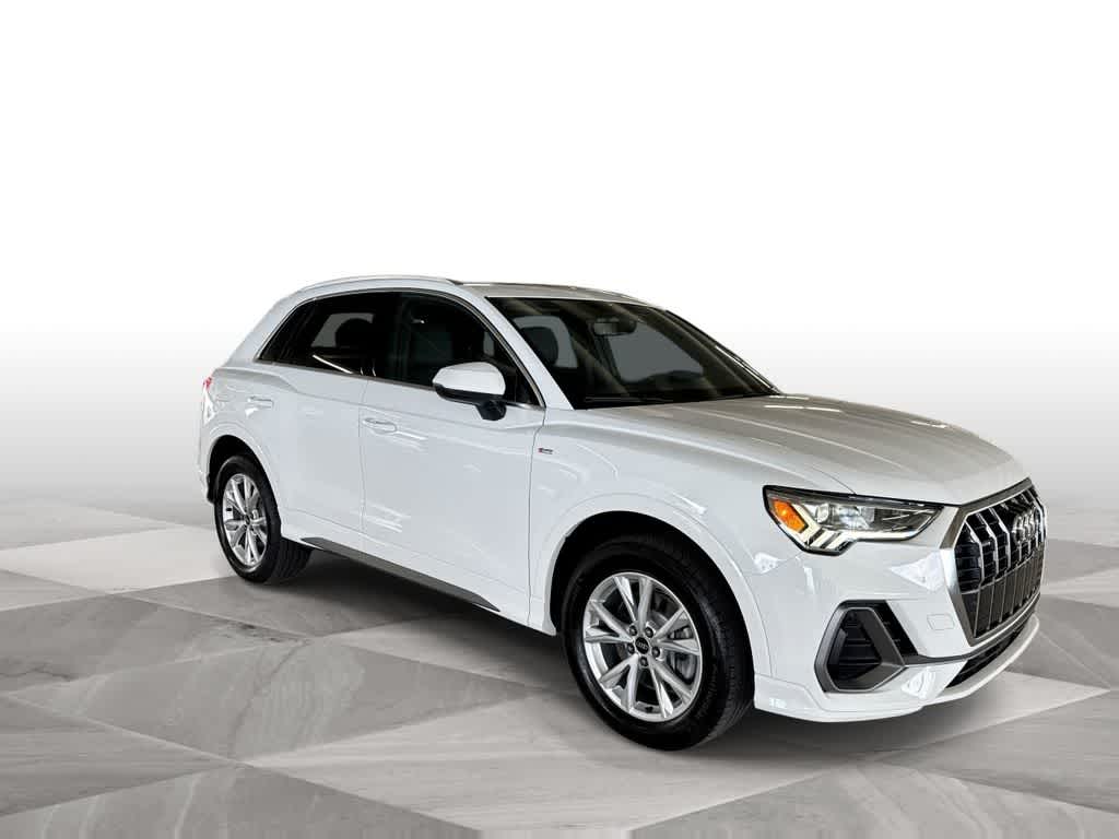 Thumbnail: 2025 Audi Q3 - 2