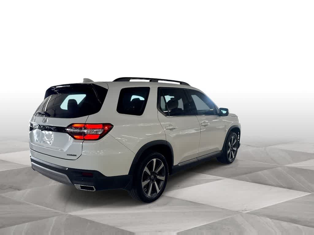 Thumbnail: 2023 Honda Pilot - 8