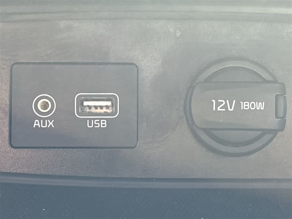 Thumbnail: 2021 Kia Sedona - 16