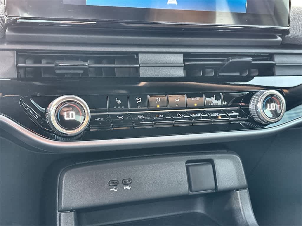 Thumbnail: 2025 Honda Prologue - 19