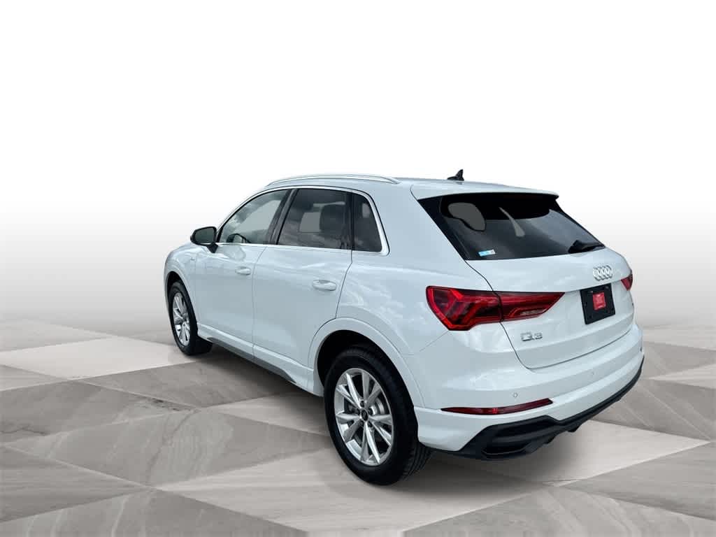 Thumbnail: 2024 Audi Q3 - 6