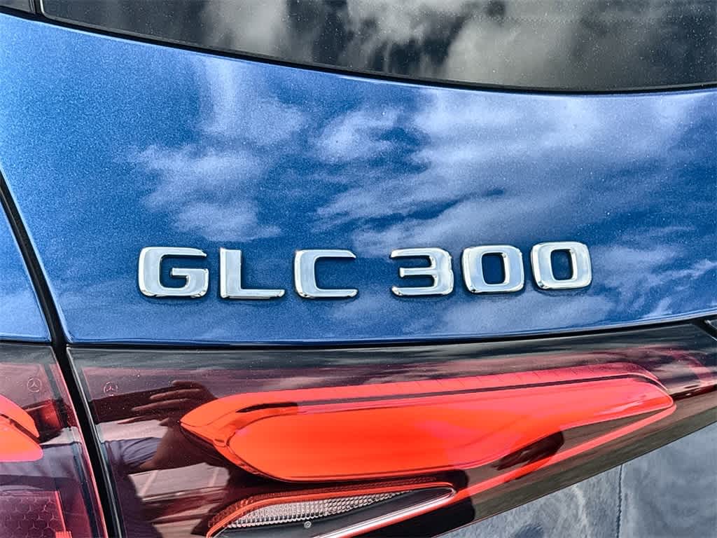 Thumbnail: 2023 Mercedes-Benz GLC - 10