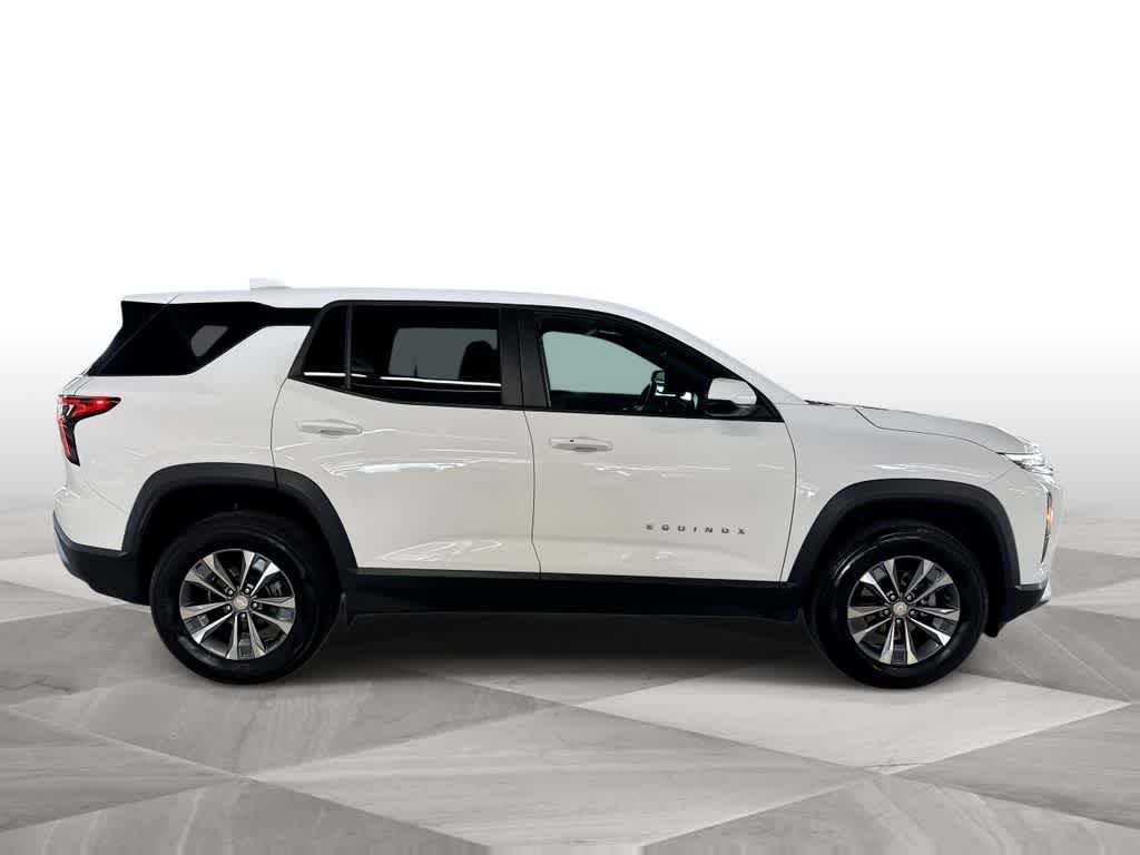 Thumbnail: 2025 Chevrolet Equinox - 9