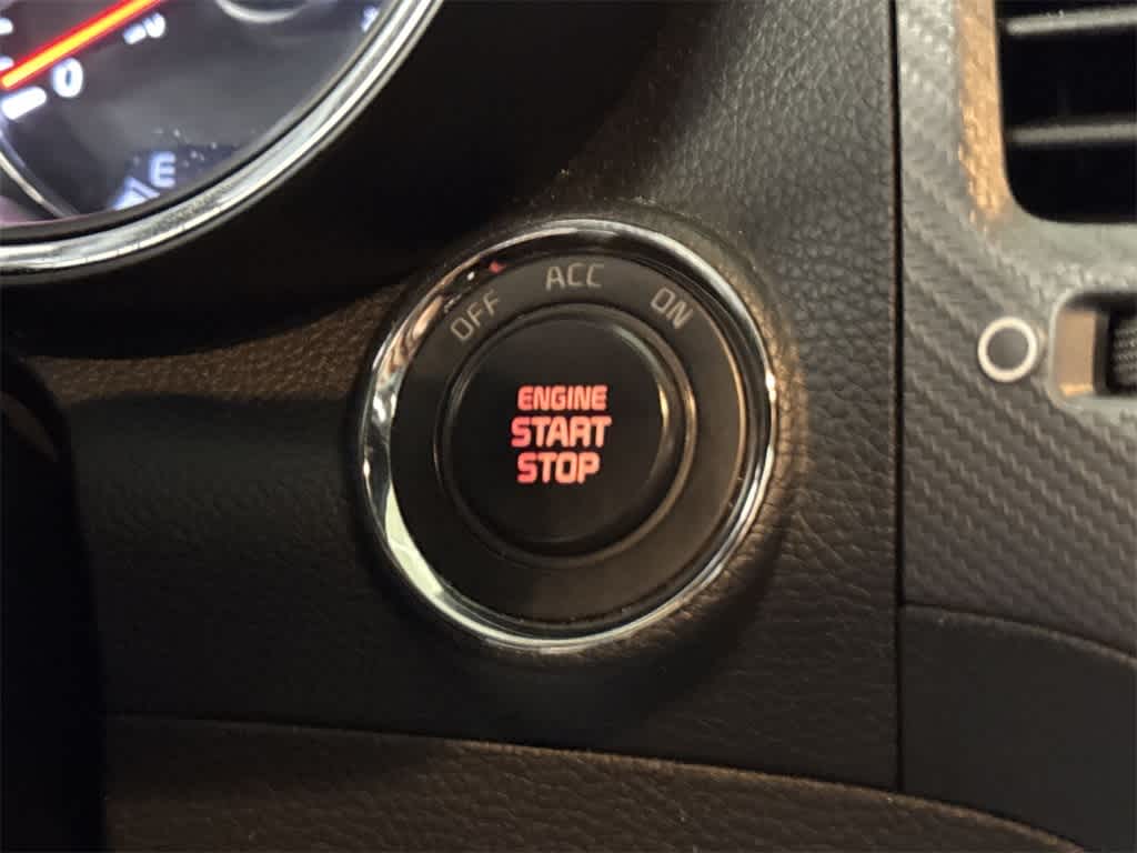 Thumbnail: 2018 Kia Forte - 16