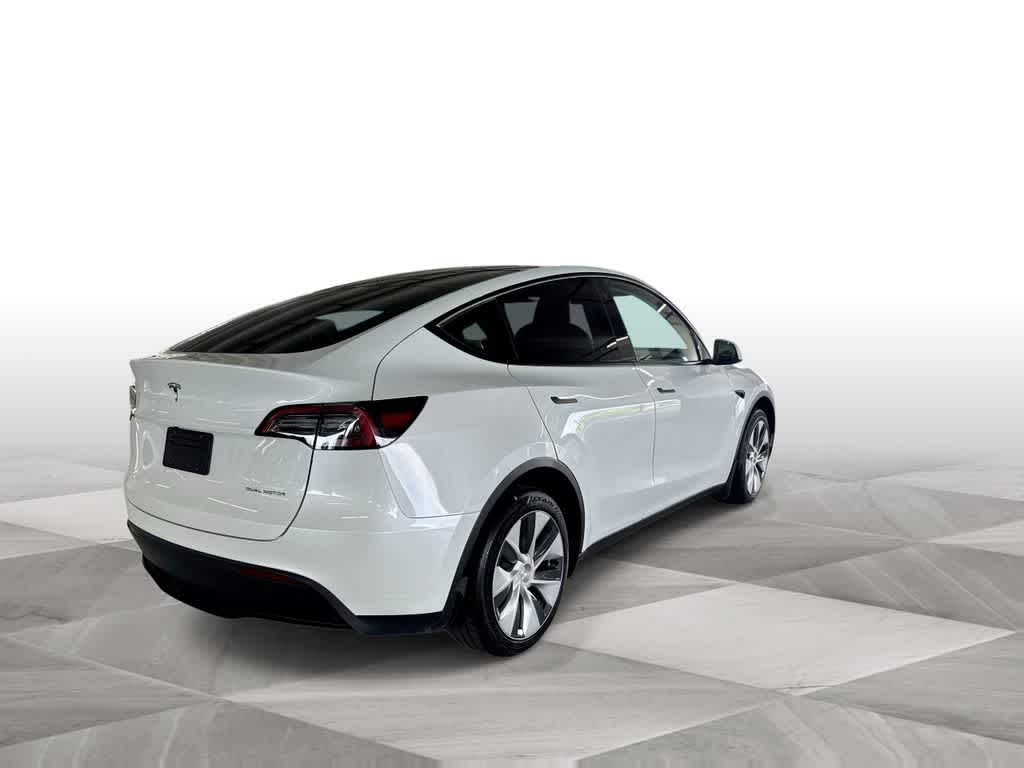 Thumbnail: 2023 Tesla Model Y - 8