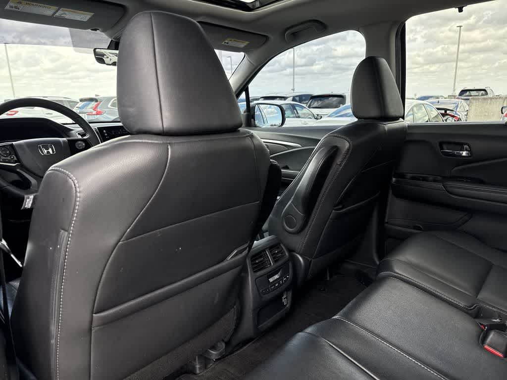 Thumbnail: 2022 Honda Pilot - 22