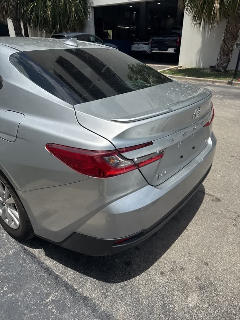 2025 Toyota Camry LE 6