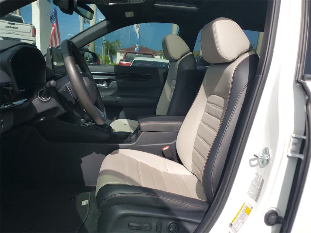 2024 Honda CR-V Sport Touring 11