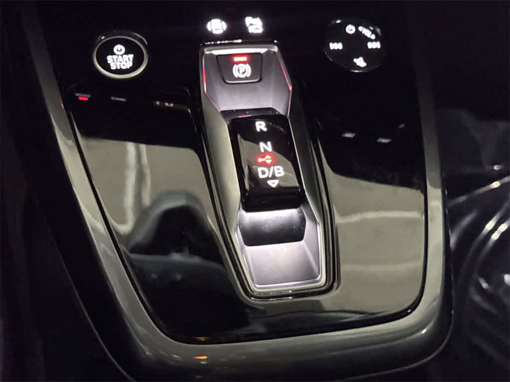 Thumbnail: 2024 Audi Q4 e-tron - 20
