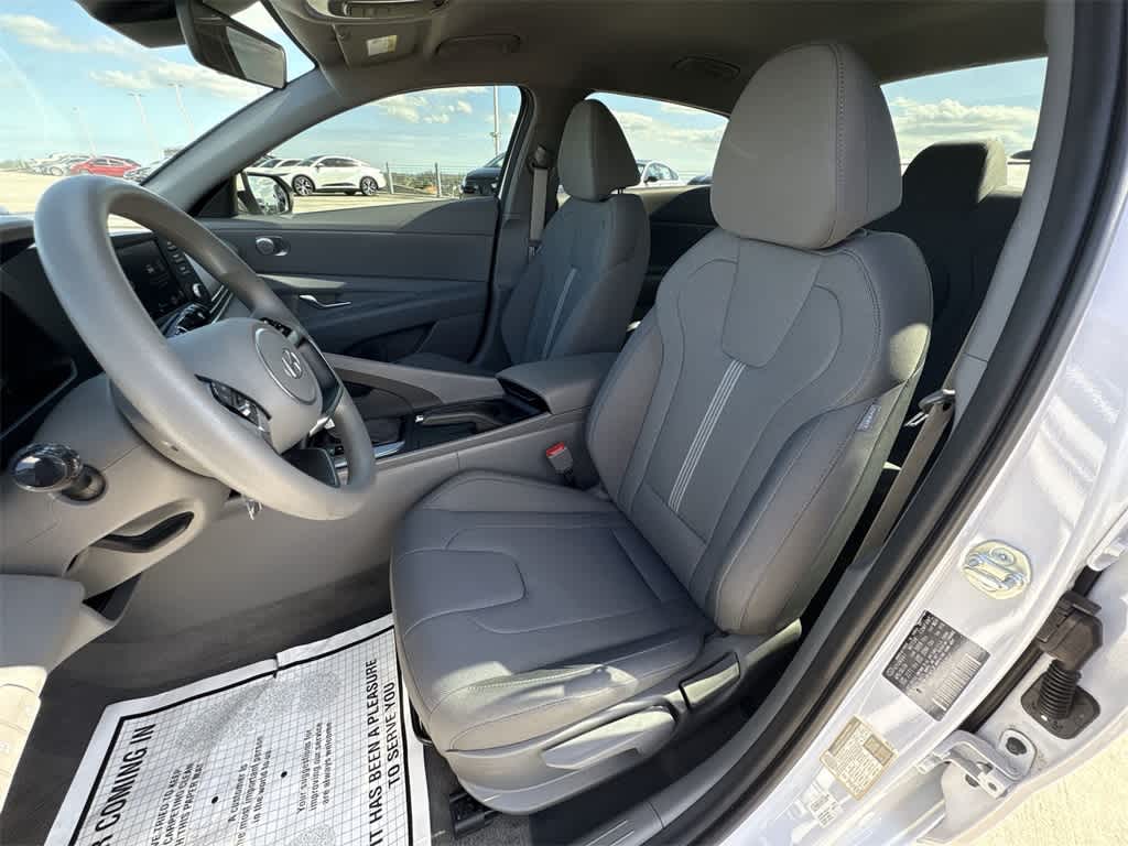 Thumbnail: 2024 Hyundai Elantra - 13