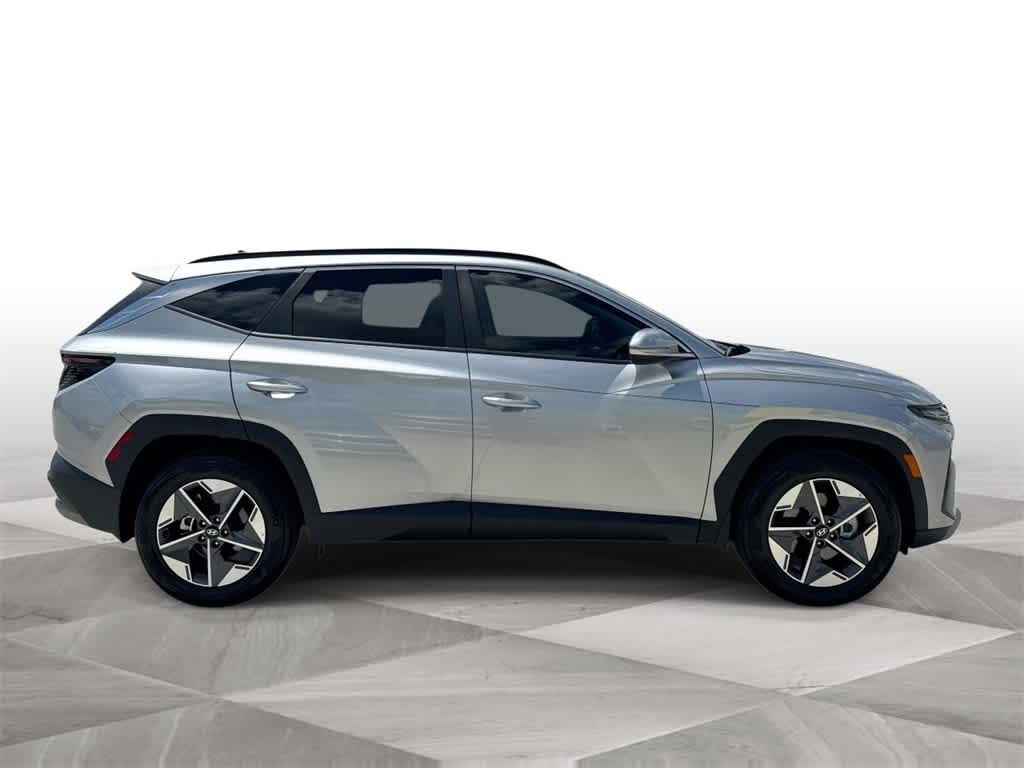 Thumbnail: 2025 Hyundai Tucson - 9