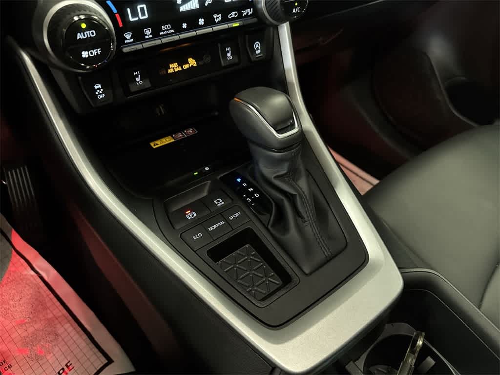 Thumbnail: 2025 Toyota RAV4 - 20