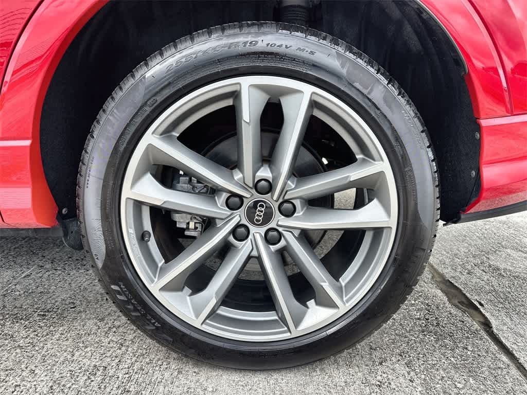 Thumbnail: 2024 Audi Q3 - 11