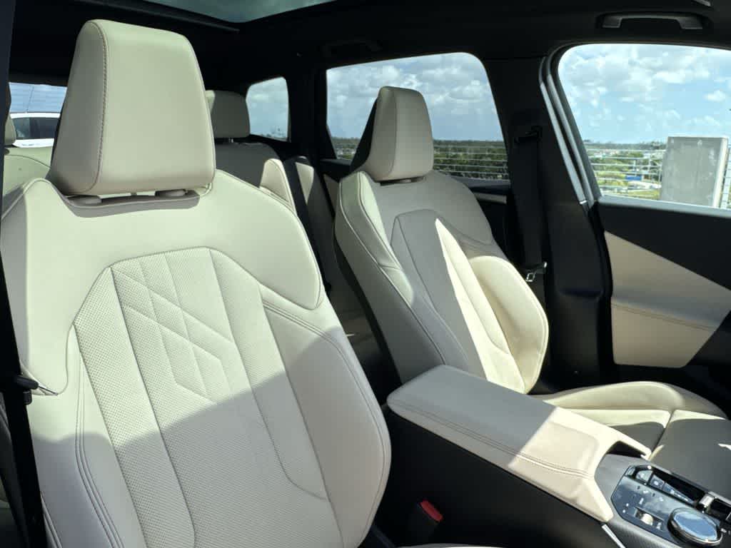 Thumbnail: 2025 BMW X3 - 26