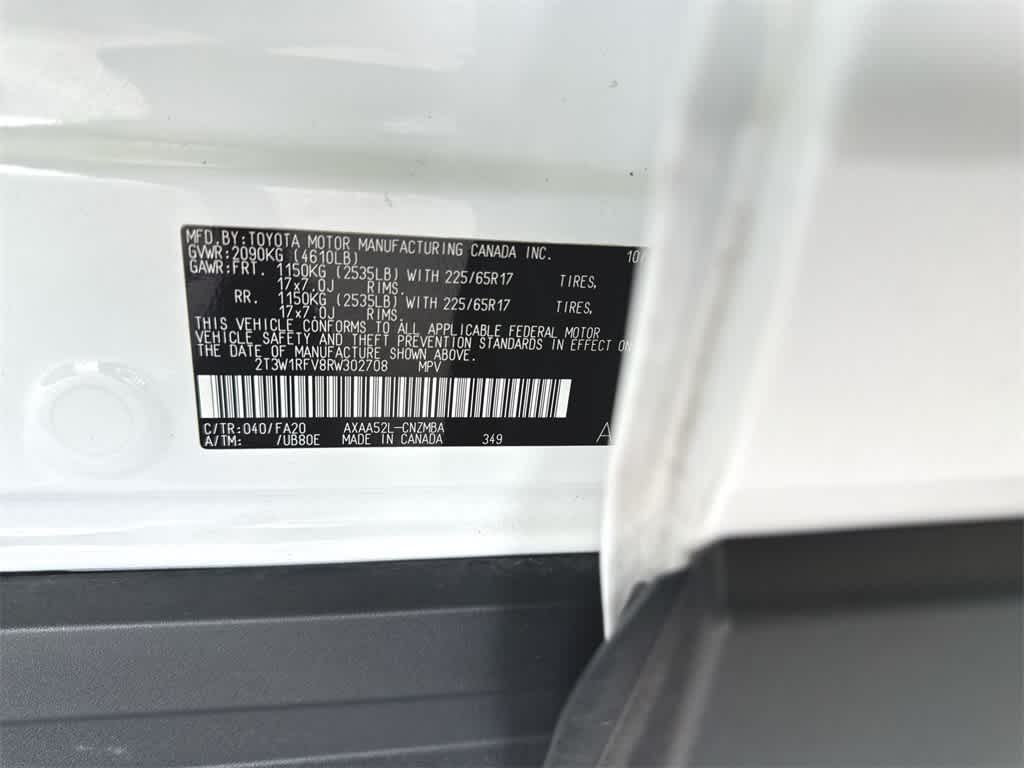 2024 Toyota RAV4 XLE 21