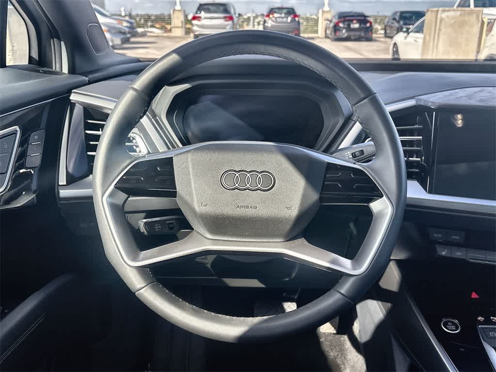 Thumbnail: 2025 Audi Q4 e-tron - 14