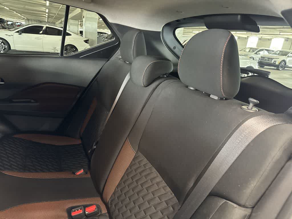 Thumbnail: 2021 Nissan Kicks - 21