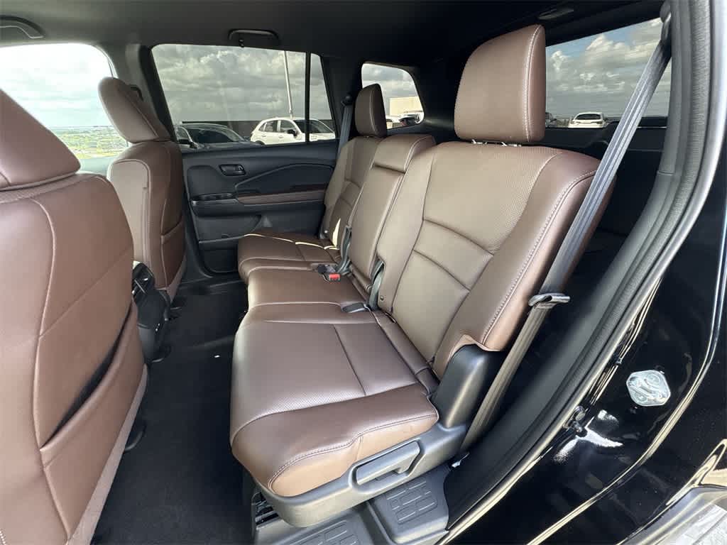 Thumbnail: 2025 Honda Passport - 21