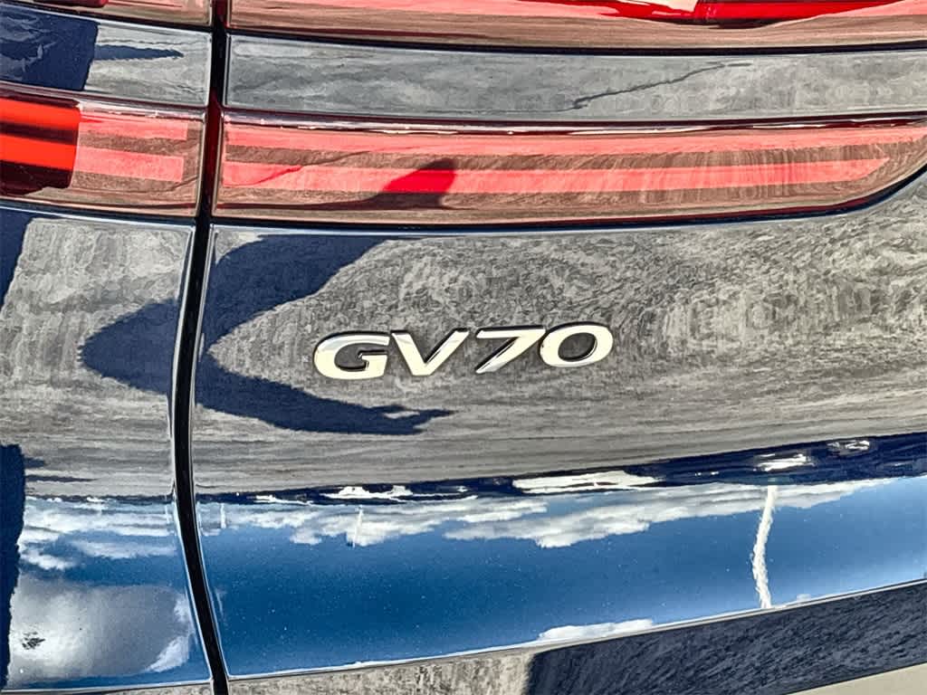 Thumbnail: 2024 Genesis GV70 - 10