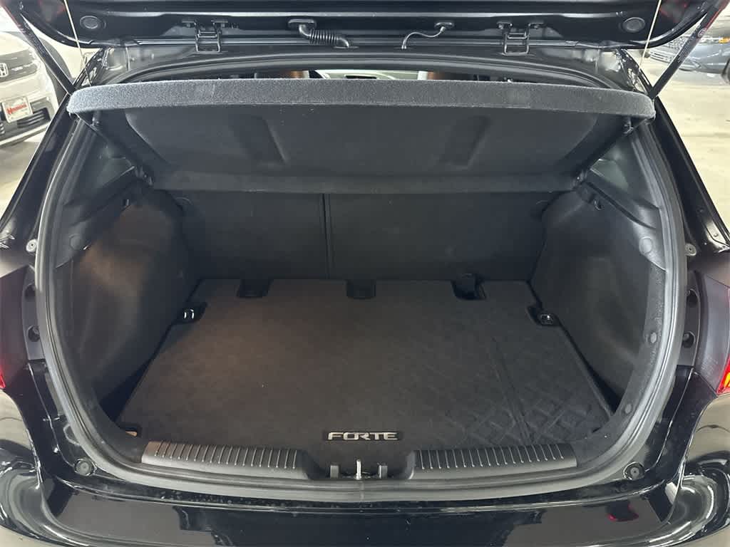 Thumbnail: 2018 Kia Forte - 24
