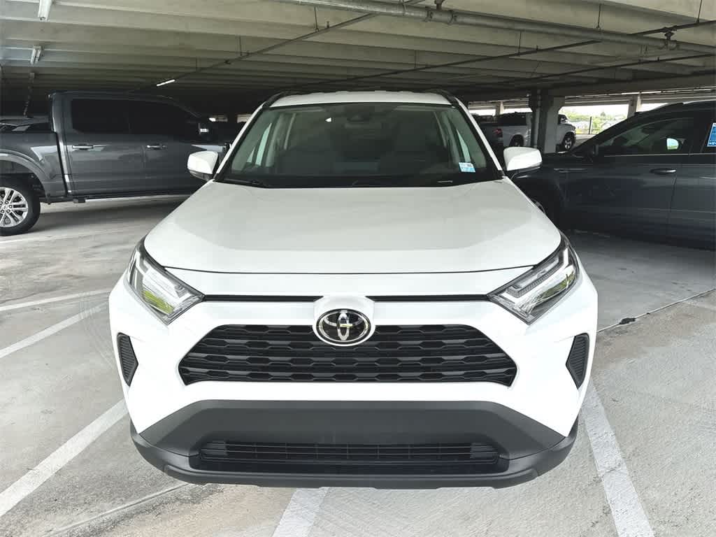 2024 Toyota RAV4 XLE 6