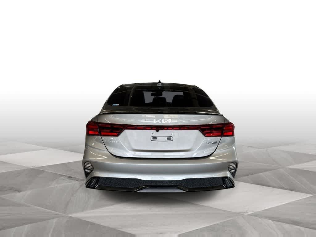 Thumbnail: 2024 Kia Forte - 7