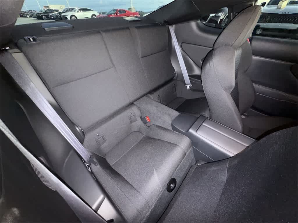 Thumbnail: 2025 Toyota GR86 - 25