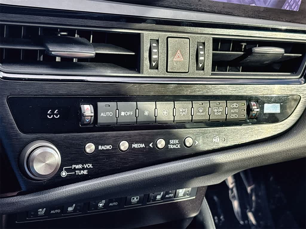 Thumbnail: 2023 Lexus ES - 19